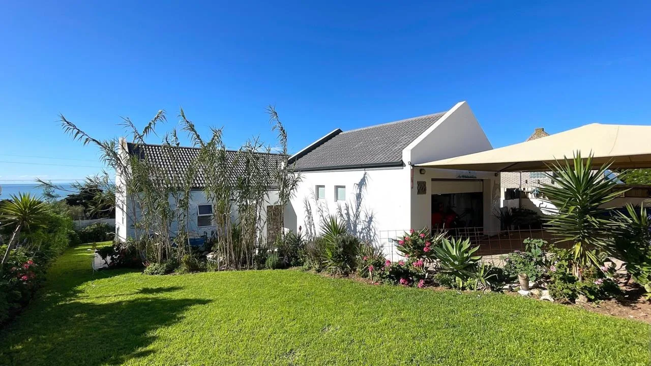 3 Bedroom House for sale in Kleinkoornhuis