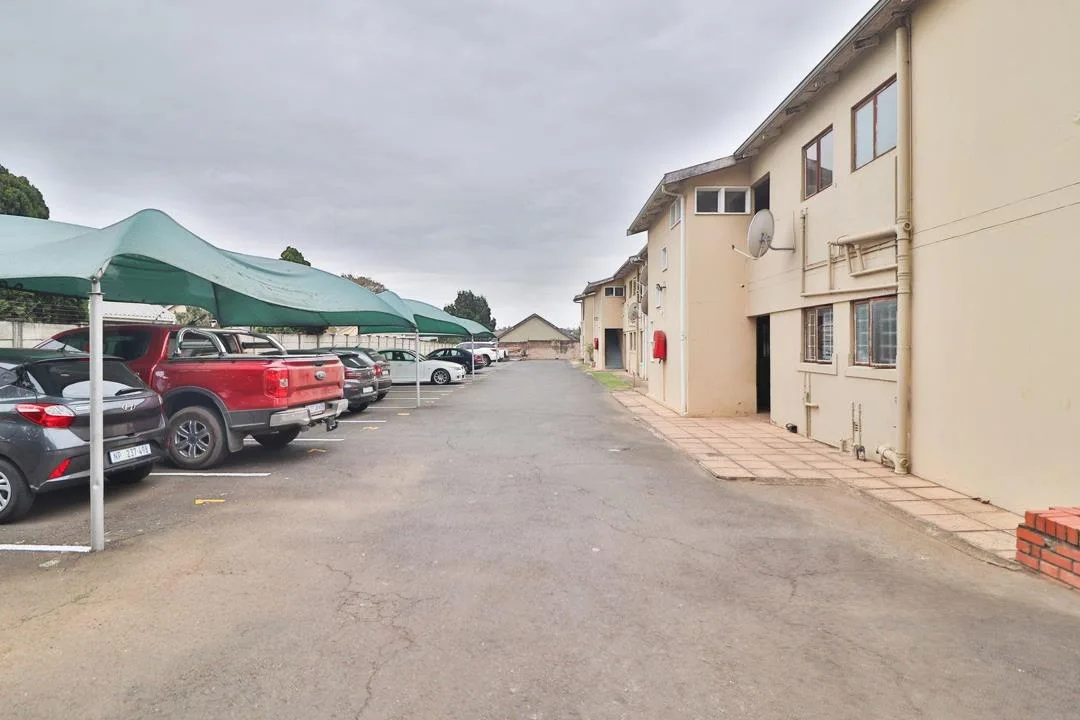 2 Bedroom Apartment / flat for sale in Pelham