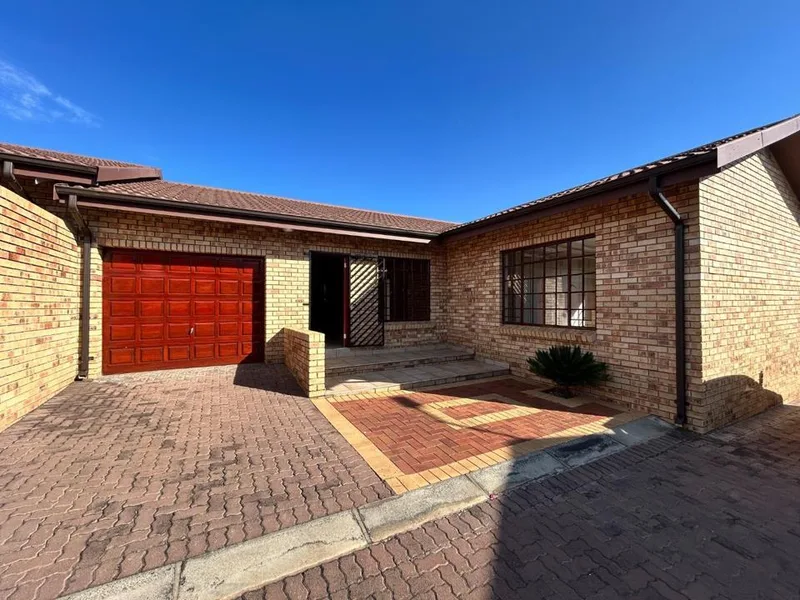 3 Bedroom Townhouse to rent in Richview