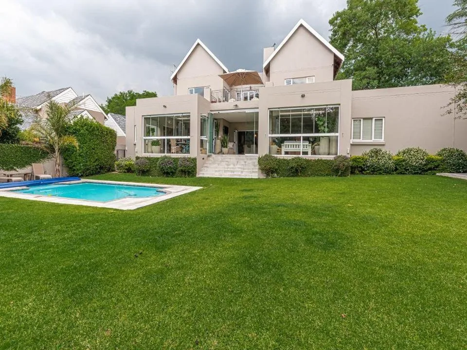 4 Bedroom Townhouse for sale in Bryanston