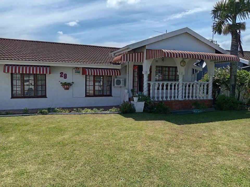 3 Bedroom House for sale in Merebank East