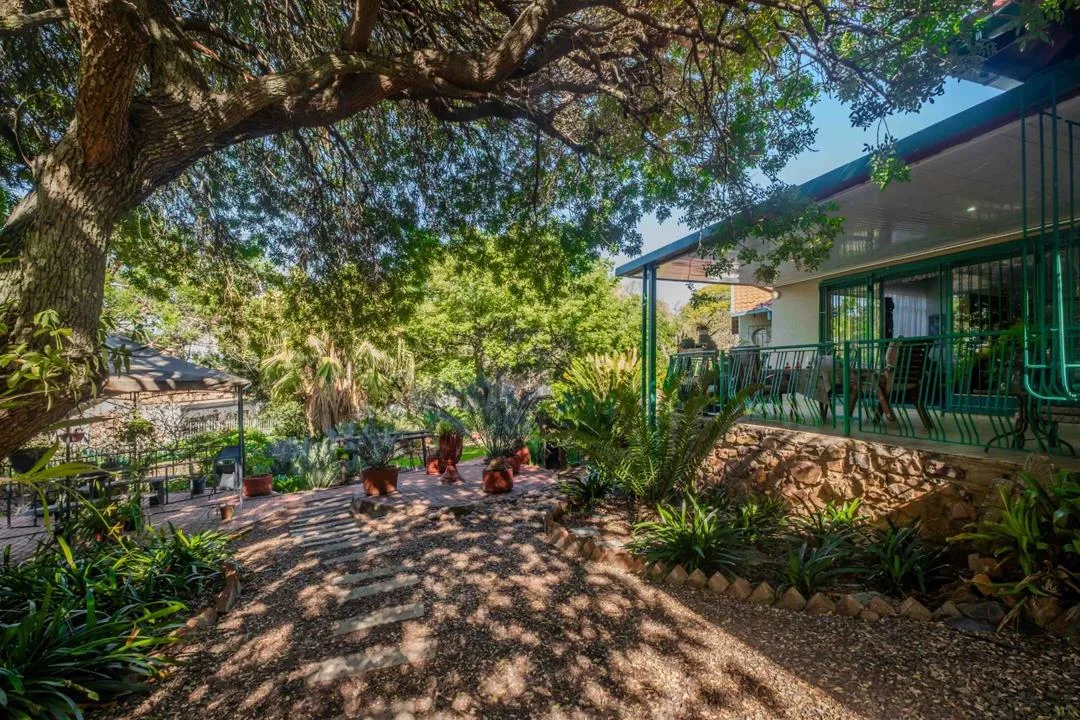 4 Bedroom House for sale in Newlands