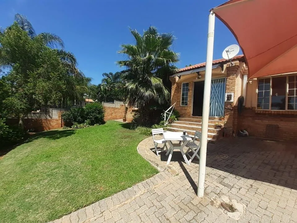 3 Bedroom House for sale in Cashan