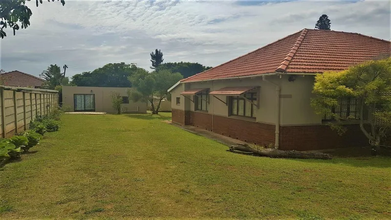 3 Bedroom House for sale in Umkomaas