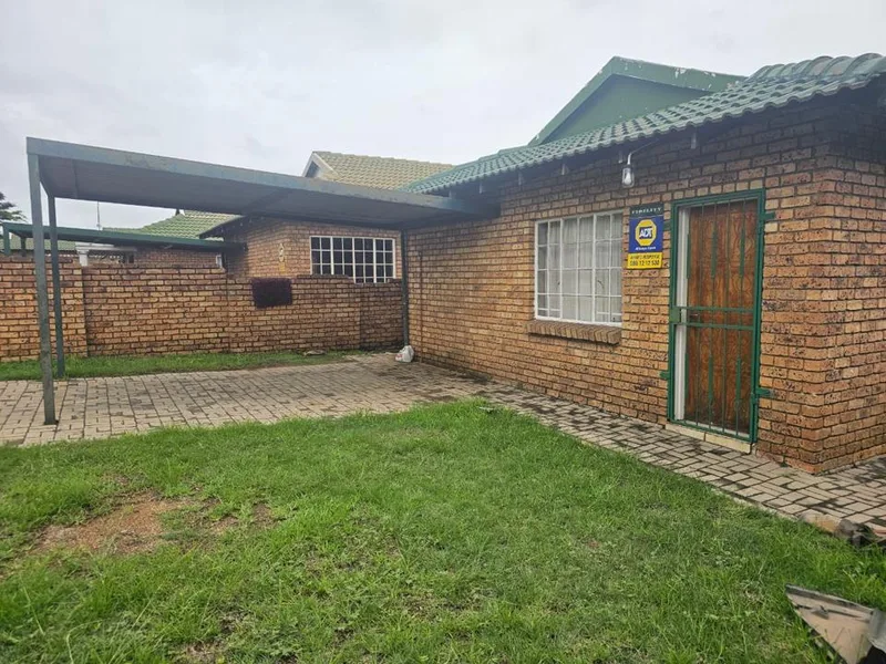 2 Bedroom Townhouse to rent in Witbank Ext 10