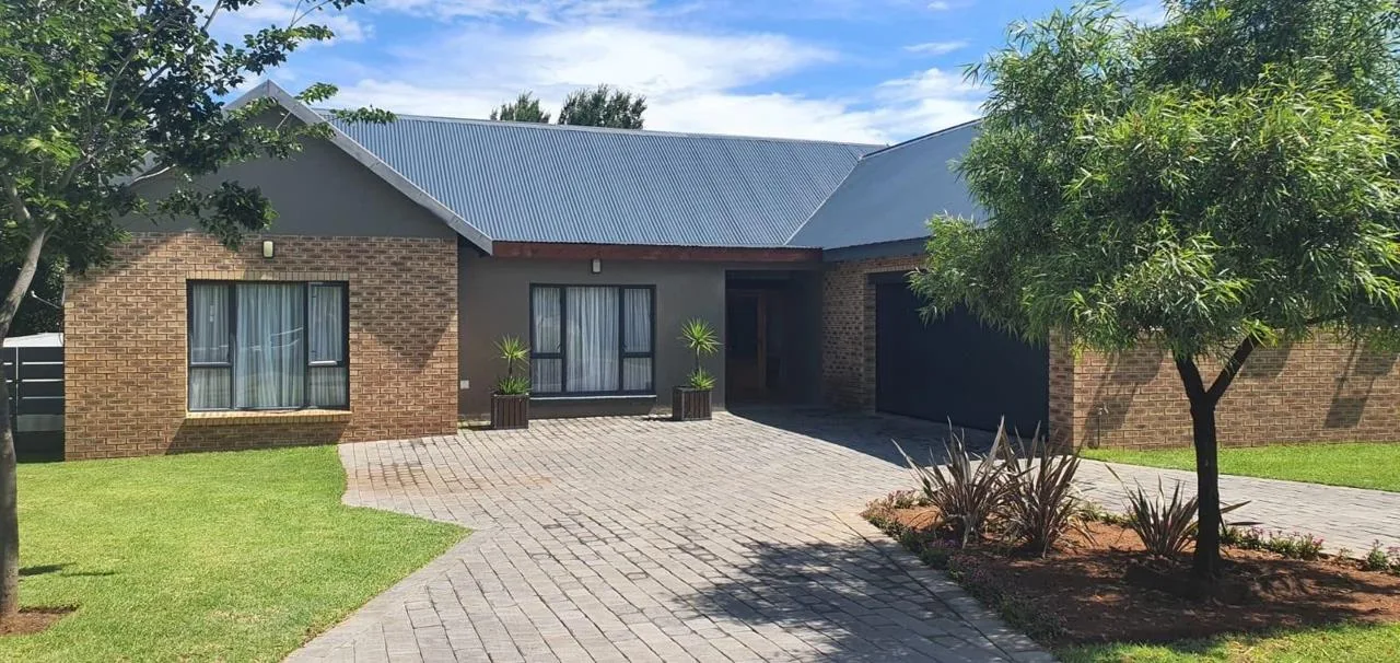 4 Bedroom House for sale in Parys Golf & Country Estate