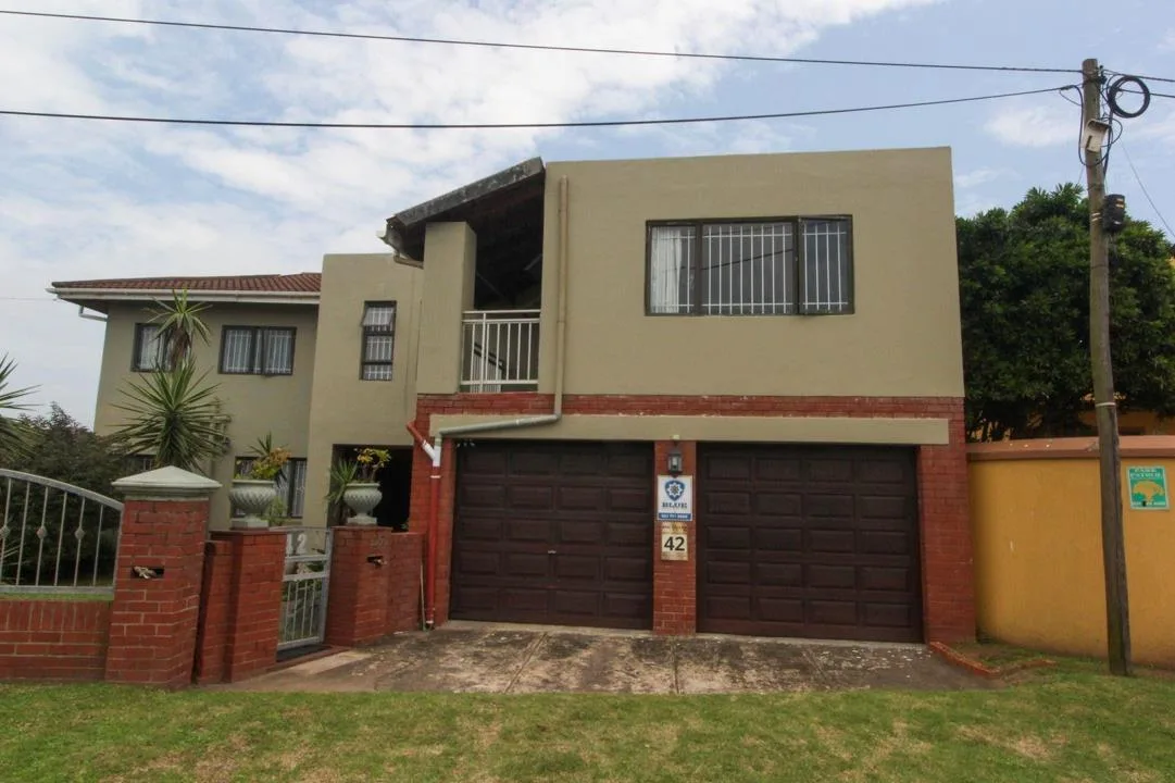 6 Bedroom House for sale in Ocean View