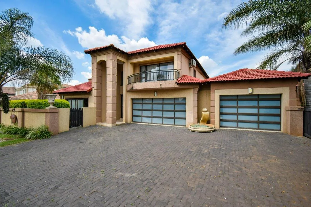 4 Bedroom House for sale in Zambezi Country Estate