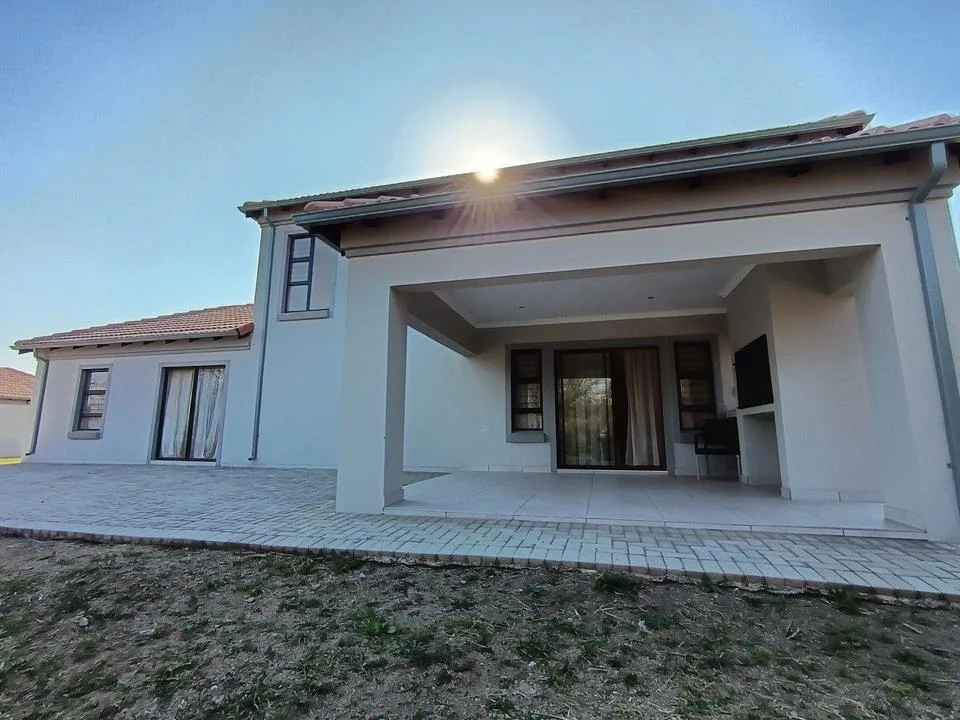 3 Bedroom House to rent in Brits Central