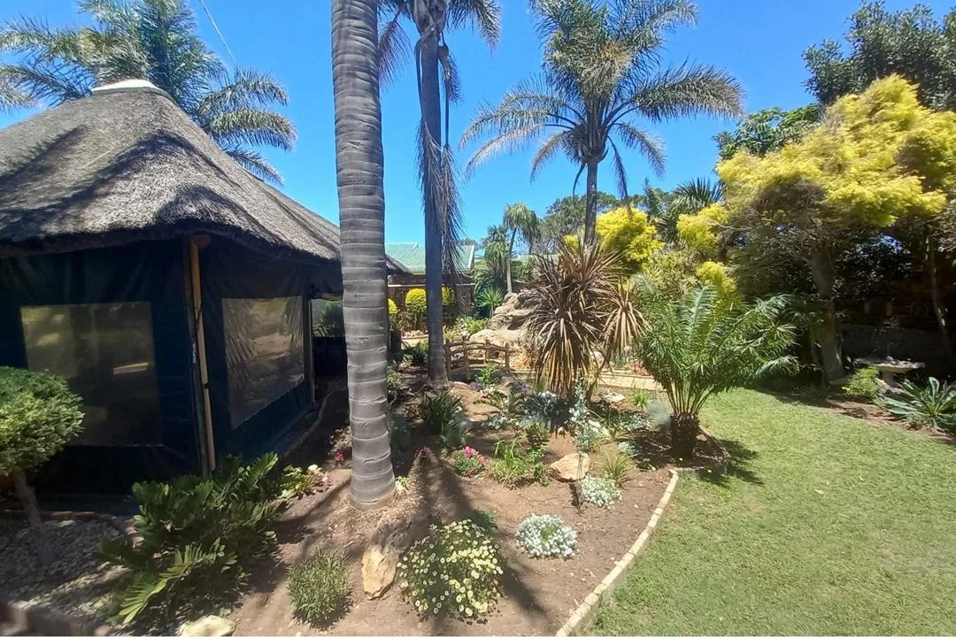 3 Bedroom House for sale in C Place