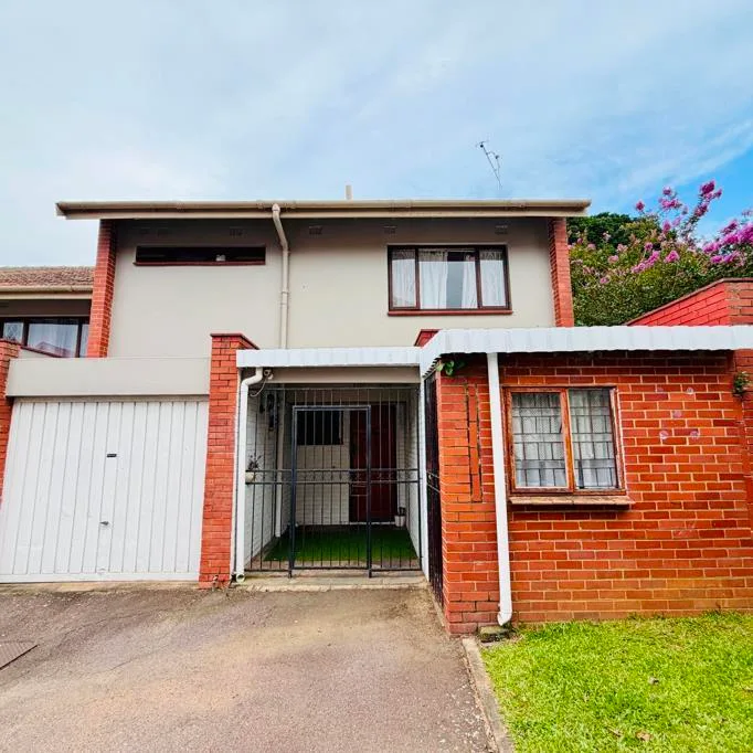 3 Bedroom House in Manors