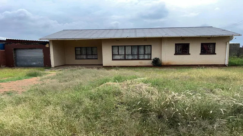 3 Bedroom House for sale in Greenside