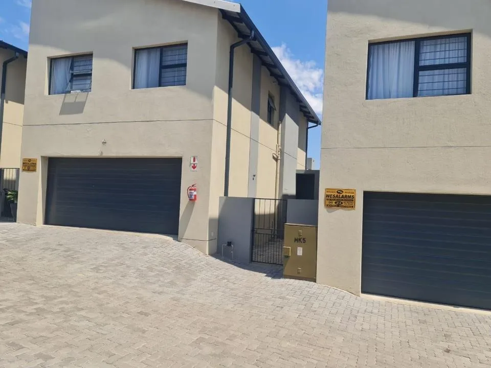 3 Bedroom Townhouse for sale in Cashan