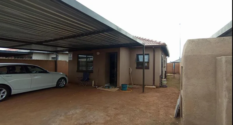 3 Bedroom House for sale in Soshanguve YY