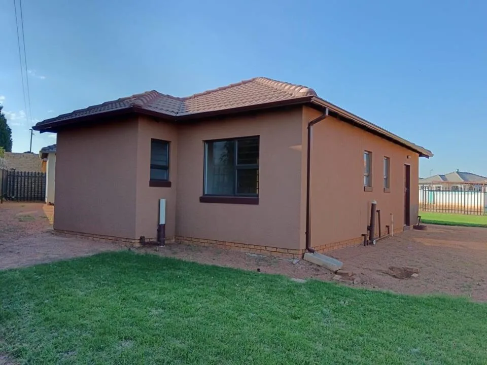 4 Bedroom House for sale in Soshanguve WW