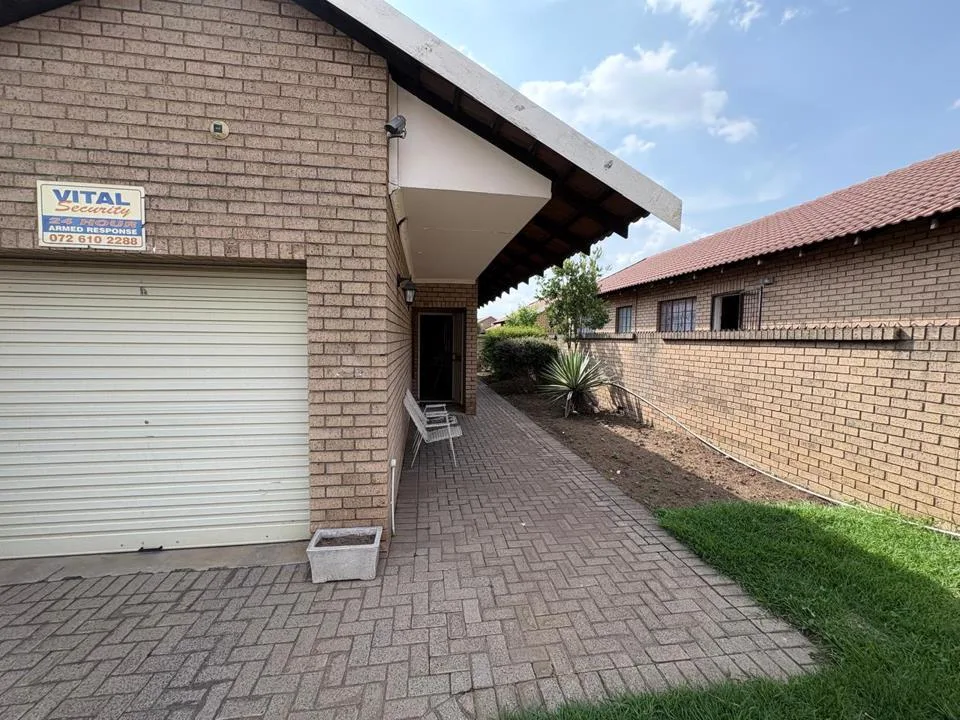 2 Bedroom House to rent in Reyno Ridge