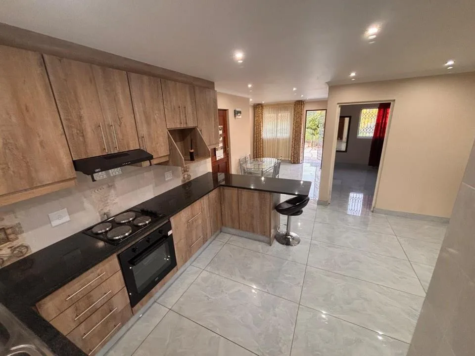 2 Bedroom Apartment / flat to rent in Hillcrest Central