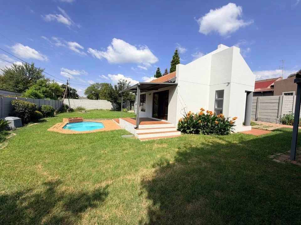 3 Bedroom House for sale in Douglasdale