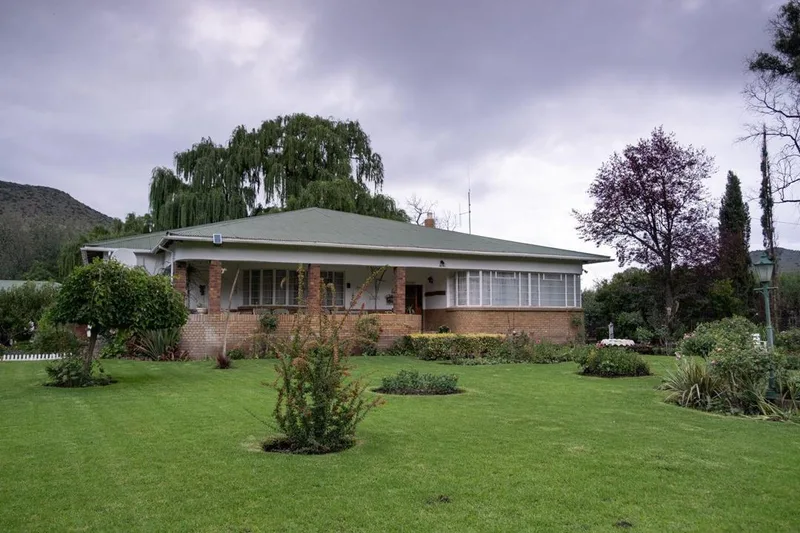 6 Bedroom House for sale in Nieu Bethesda