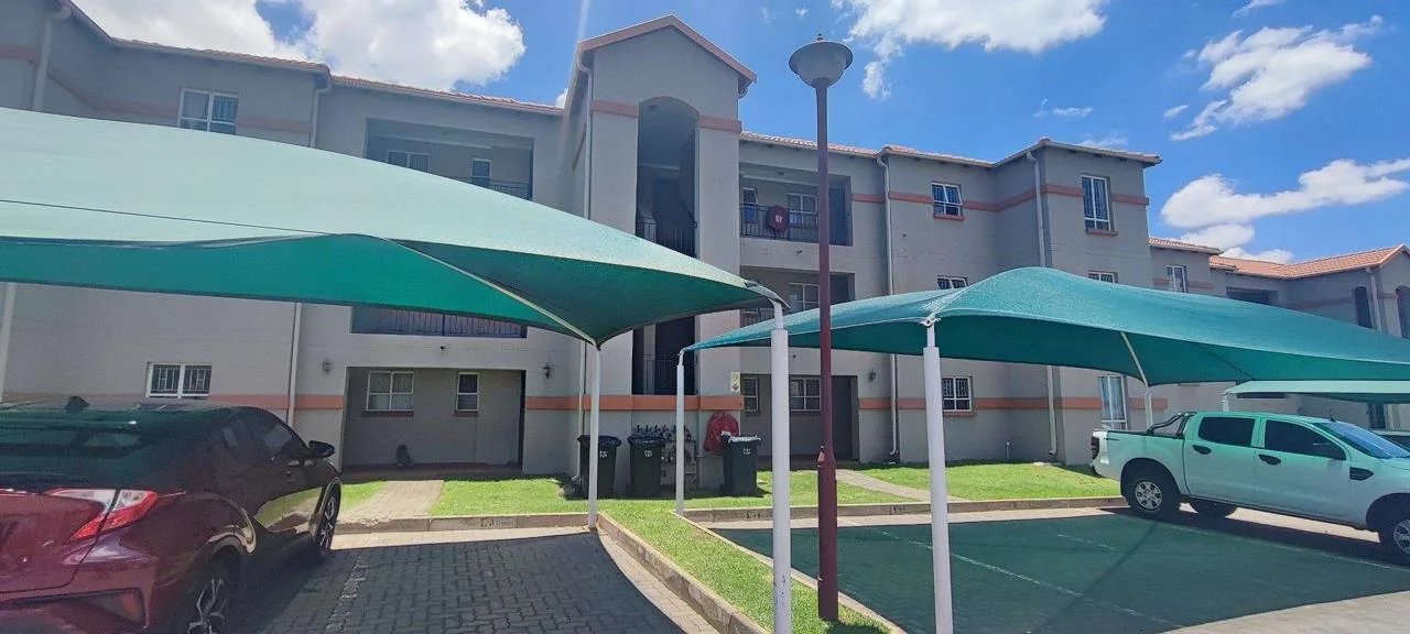 2 Bedroom Townhouse to rent in Ormonde View