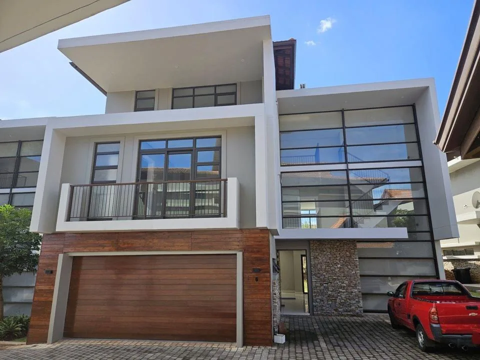 4 Bedroom Townhouse to rent in Izinga Estate