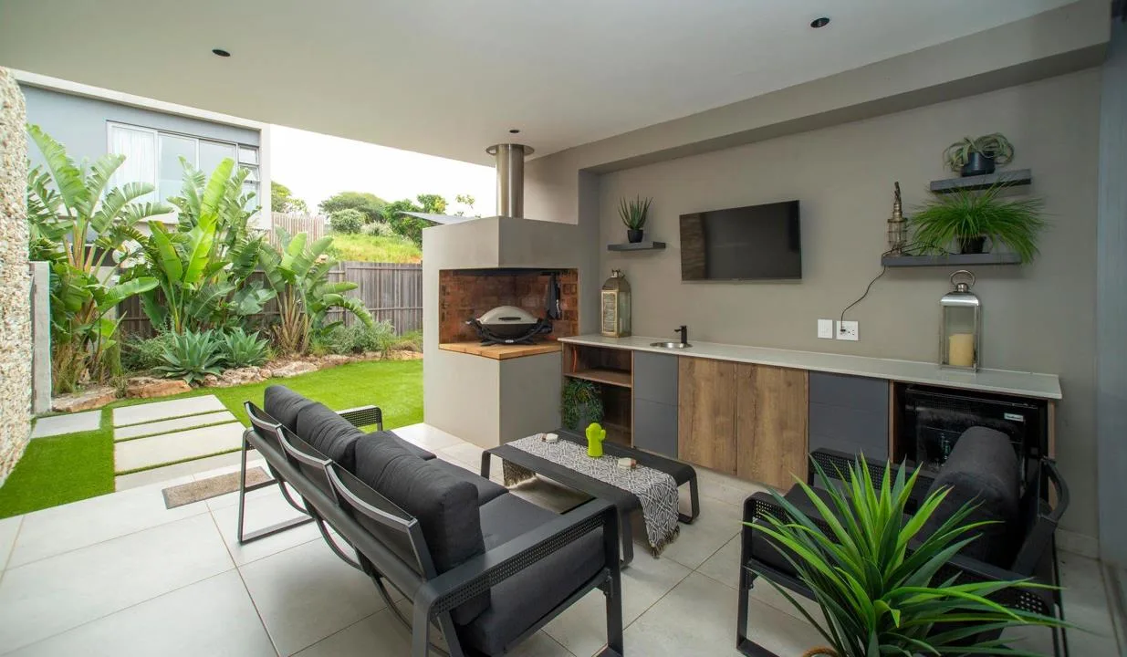 3 Bedroom Townhouse for sale in La Lucia Ridge