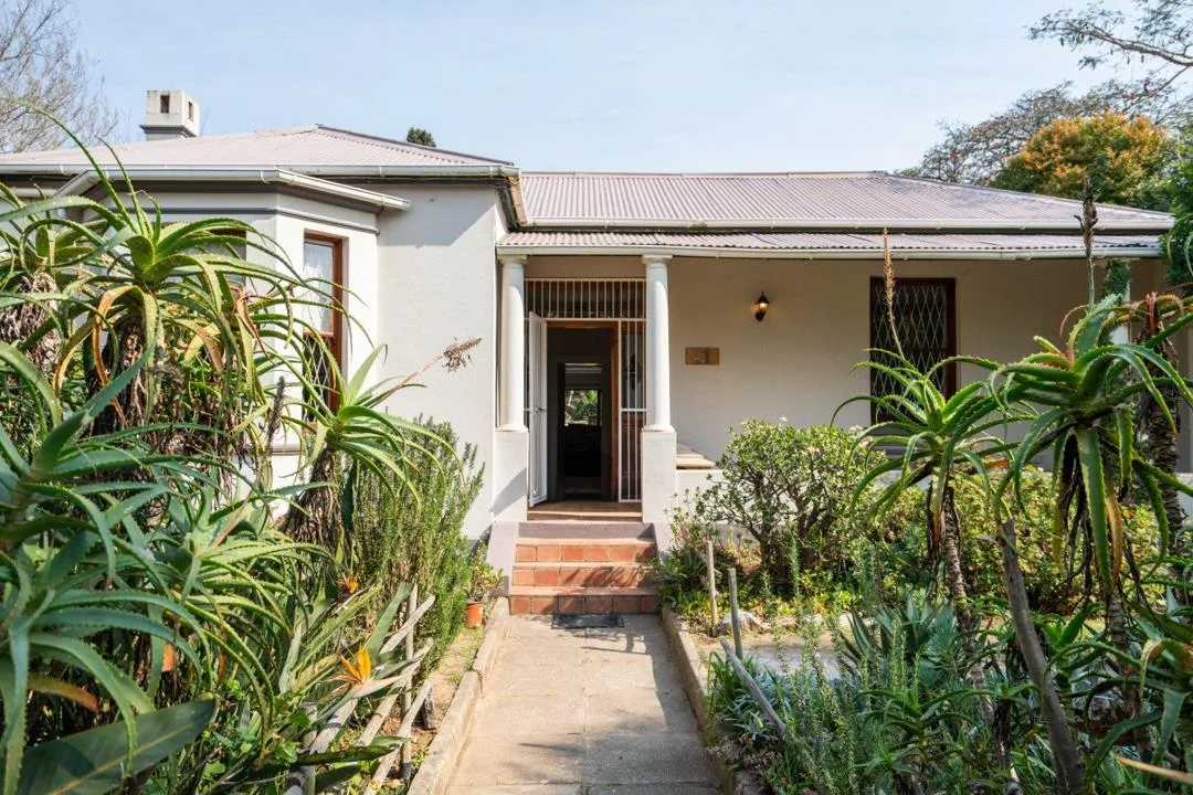 4 Bedroom House for sale in Oatlands