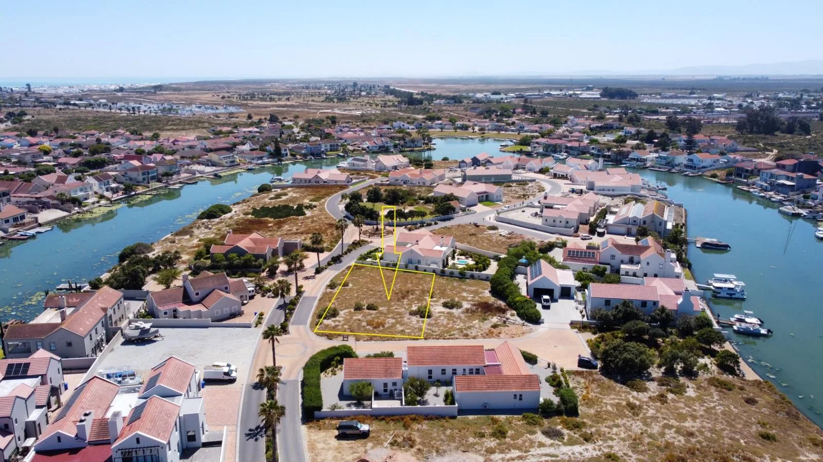 971 m² Land available in Port Owen
