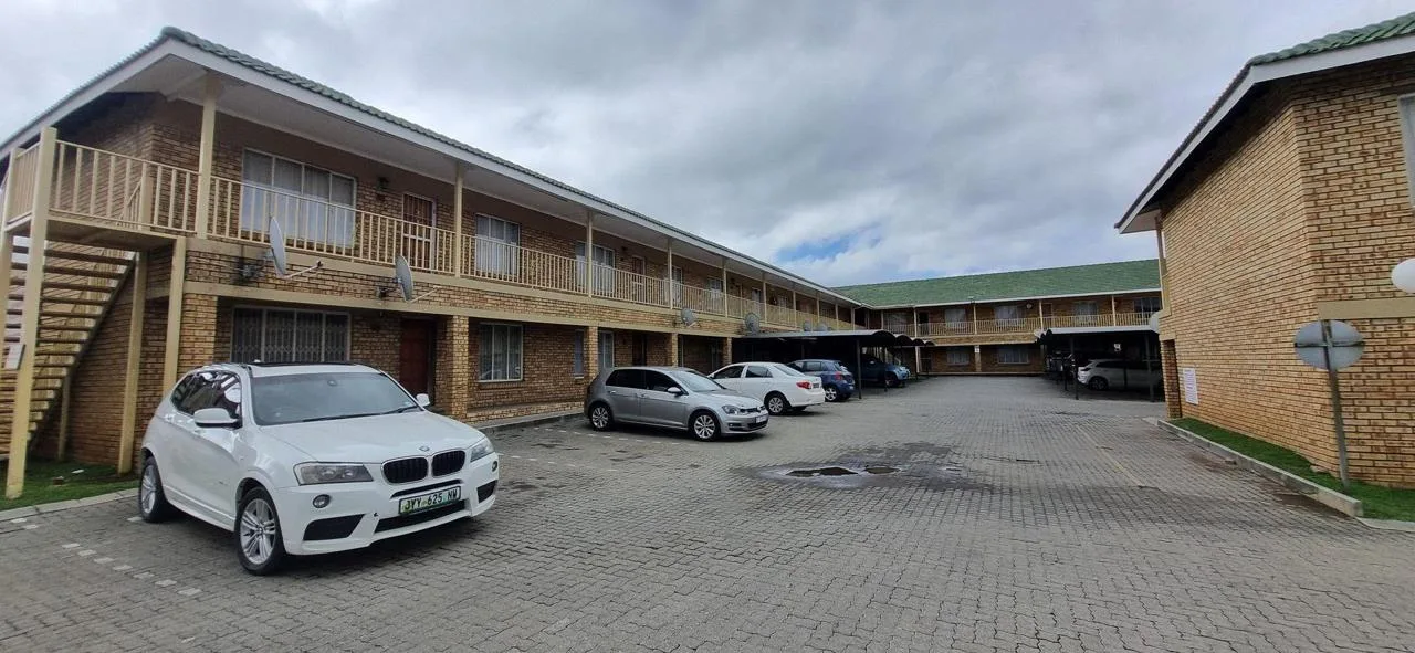 2 Bedroom Apartment / flat for sale in Elandsrand