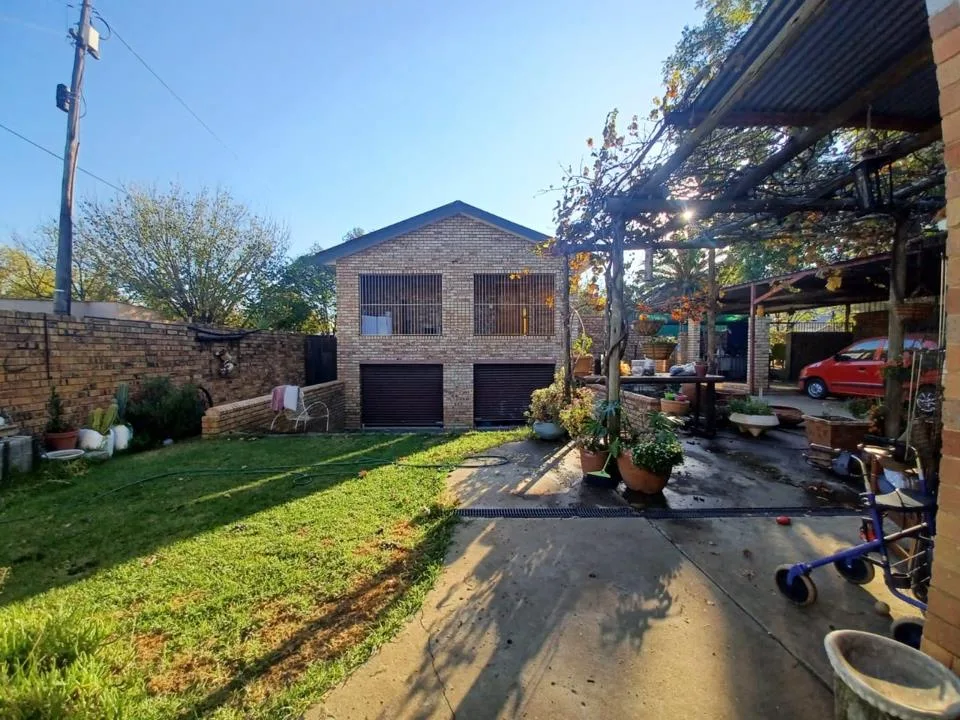 4 Bedroom House for sale in Potchefstroom Central
