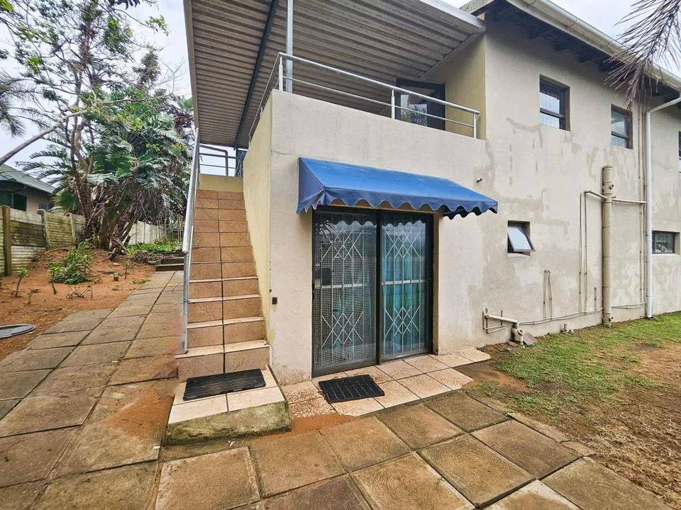 2 Bedroom House to rent in Amanzimtoti