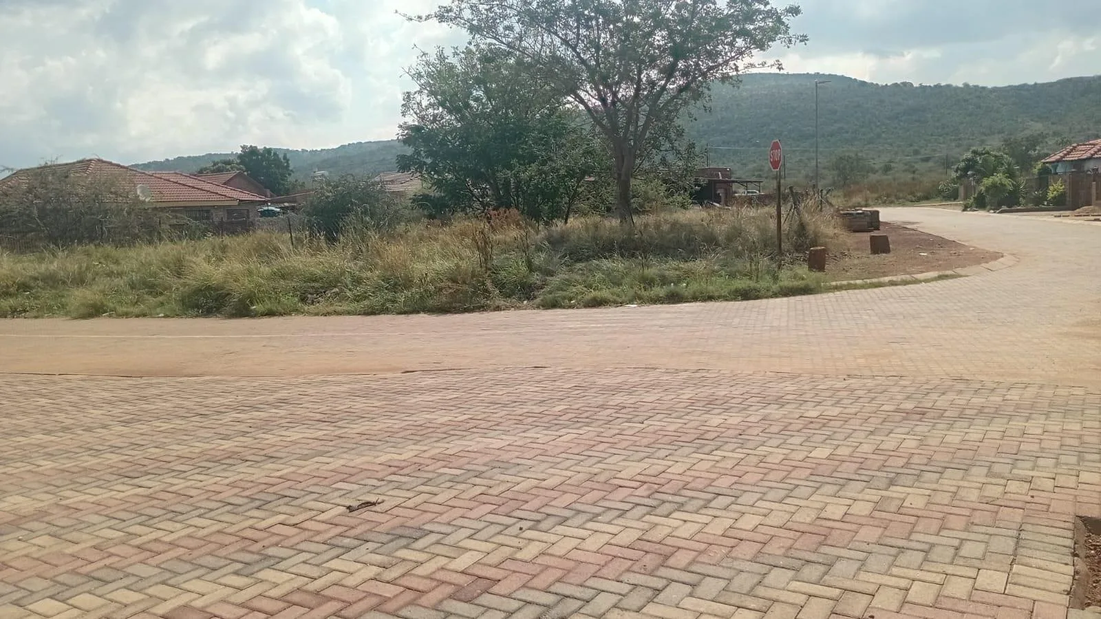830 m² Land available in Lebowakgomo