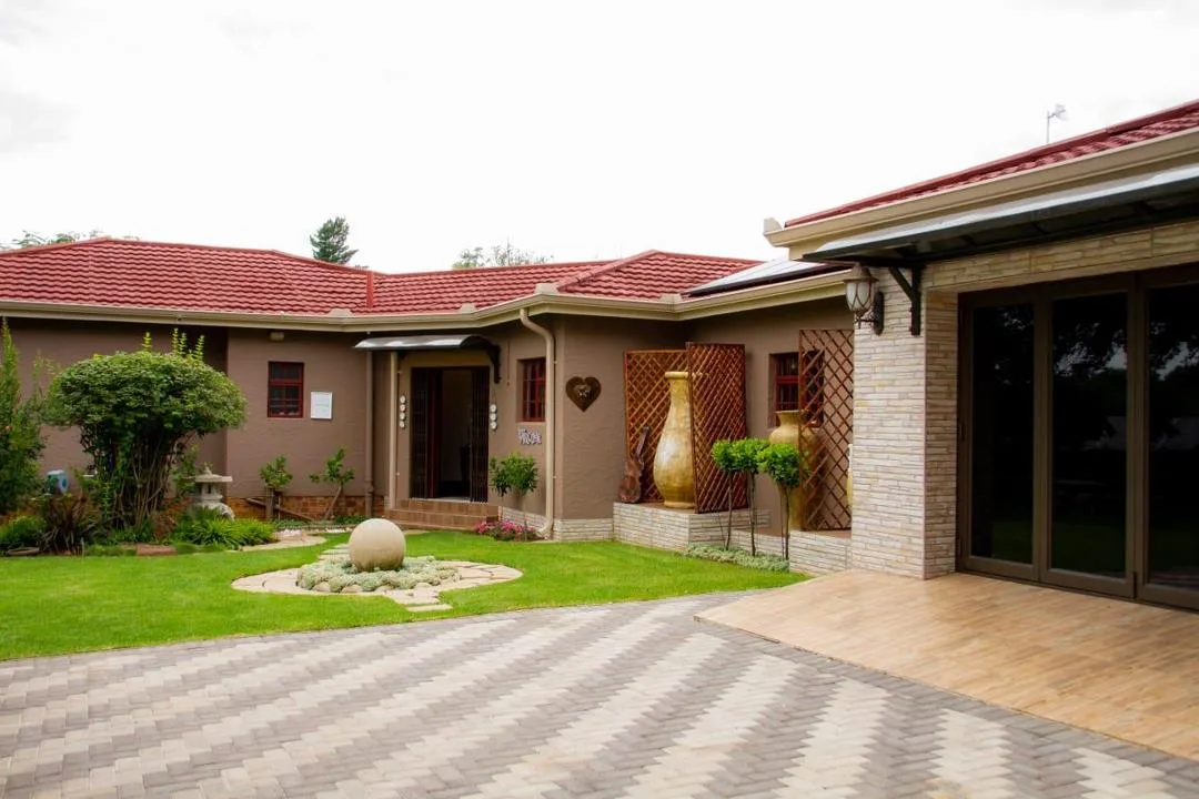 5 Bedroom House for sale in Meyerville
