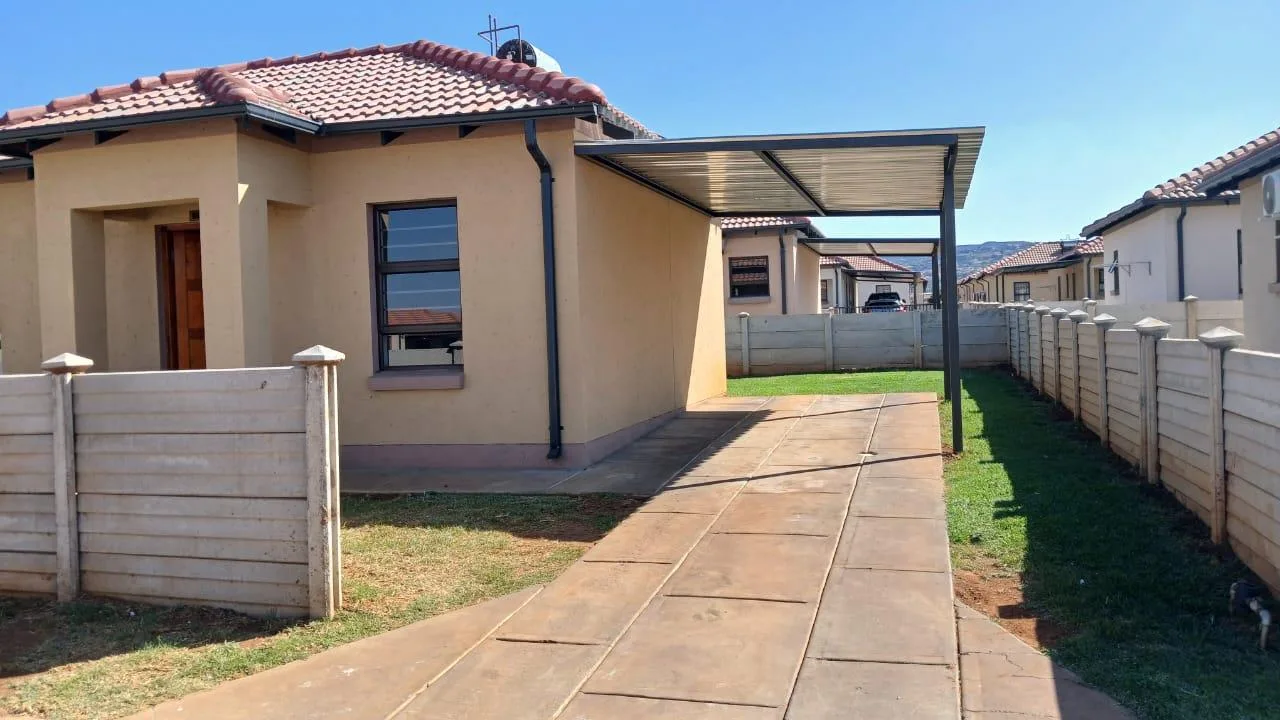 2 Bedroom Townhouse for sale in Waterval East