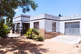 3 Bedroom House for sale in Mankweng
