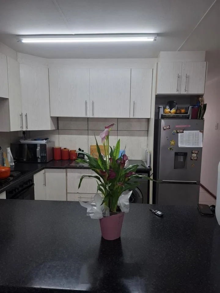 3 Bedroom Townhouse to rent in Greenshields Park