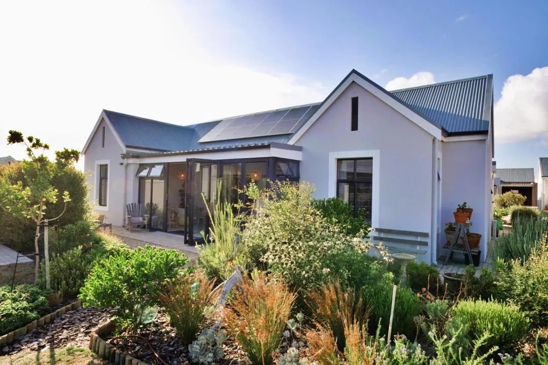 3 Bedroom House for sale in Stilbaai Wes