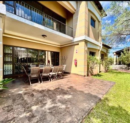 10 ha Farm in Broederstroom AH