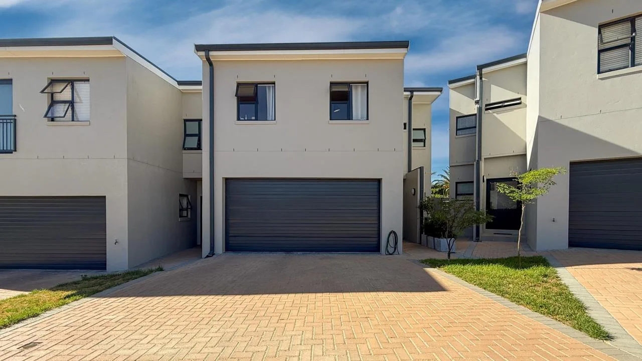 4 Bedroom House for sale in Langeberg Ridge