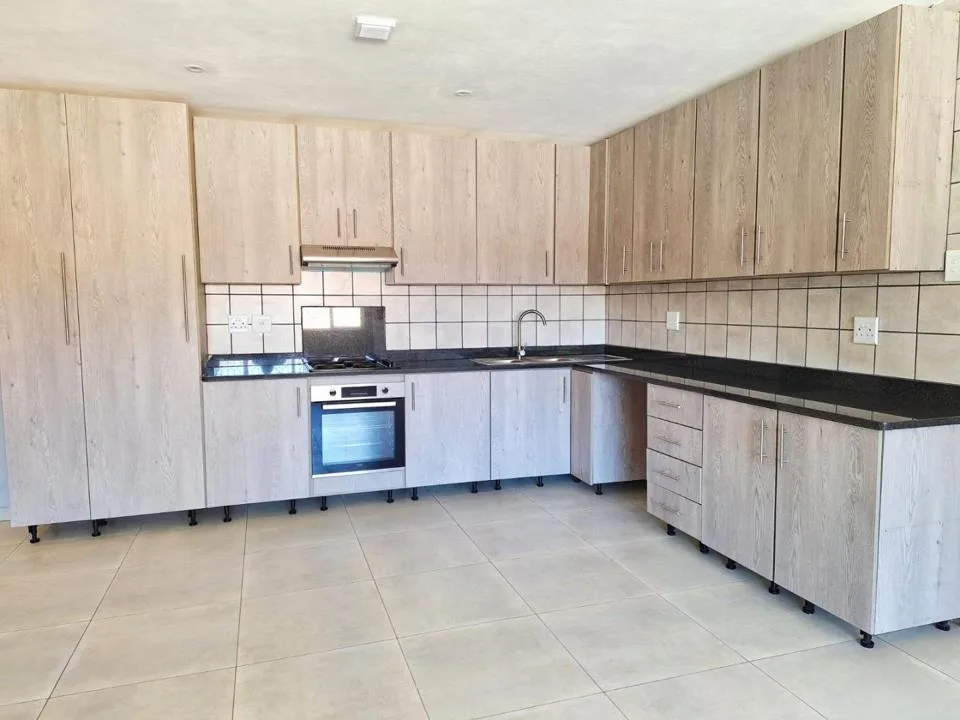 3 Bedroom Apartment / flat to rent in Athlone Park
