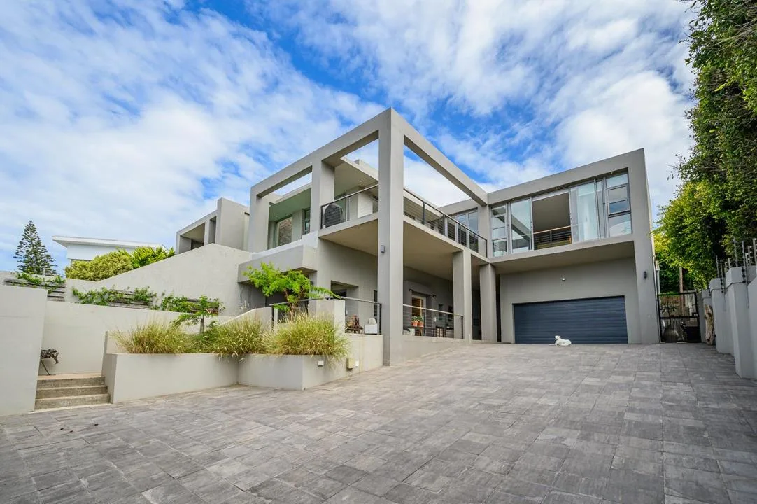 5 Bedroom House for sale in Humerail