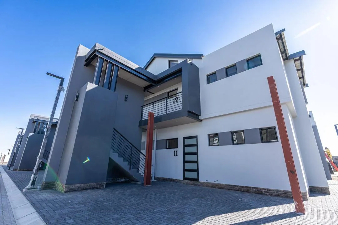 2 Bedroom Apartment / flat to rent in Suidheuwel