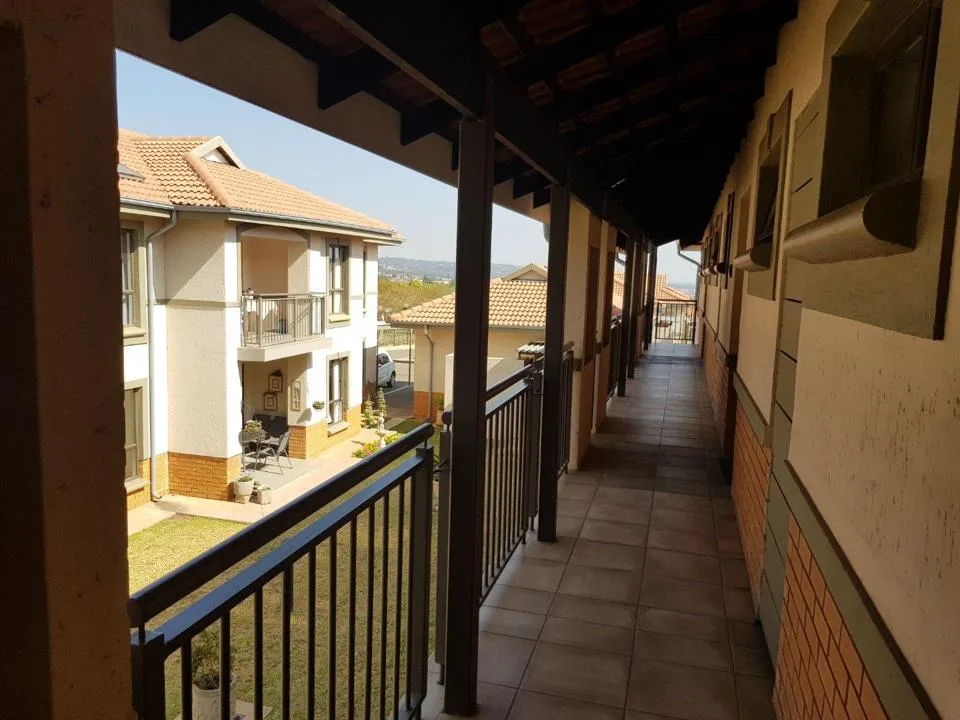 3 Bedroom Apartment / flat for sale in Featherwood Retirement Estate