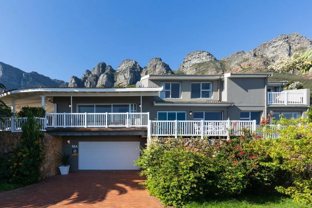 4 Bedroom House for sale in Camps Bay