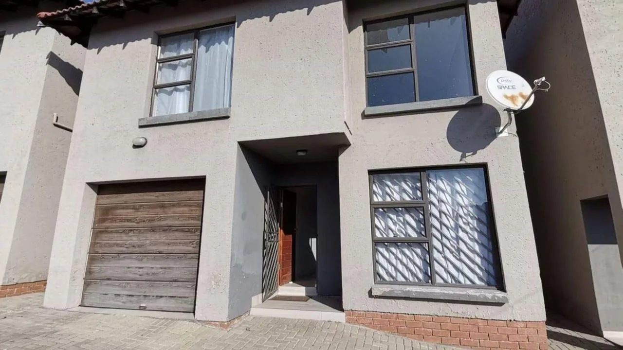 3 Bedroom Townhouse to rent in Secunda