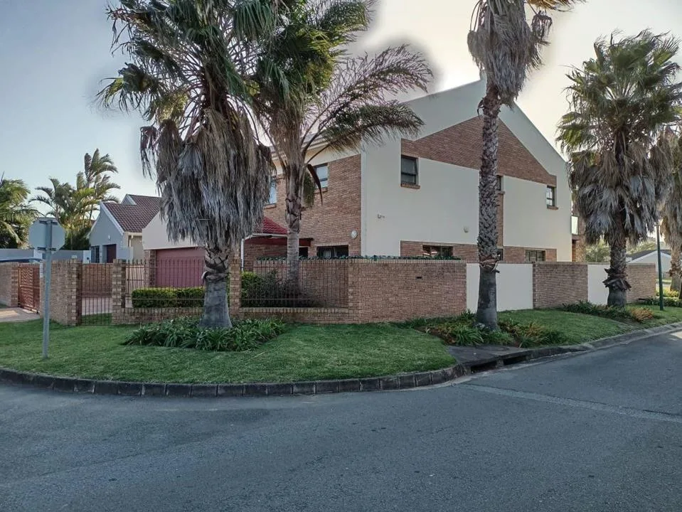 3 Bedroom House for sale in Blue Bend