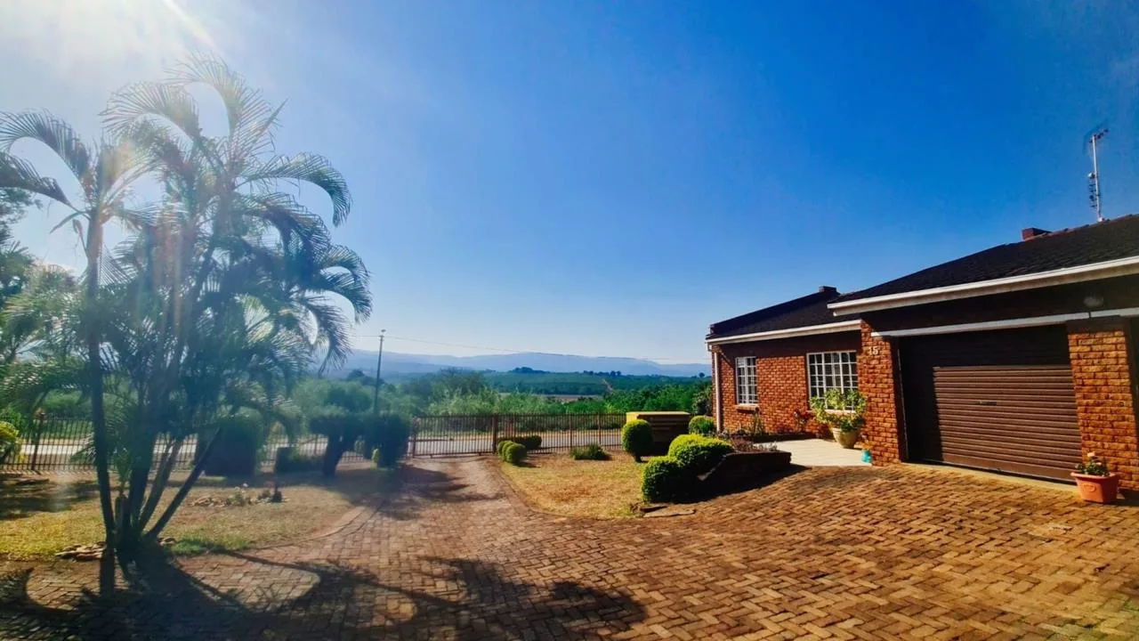 3 Bedroom House for sale in Aquapark