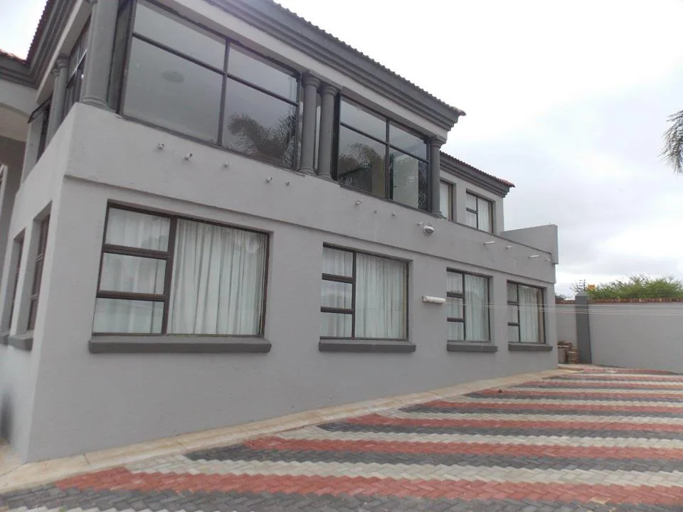 5 Bedroom House for sale in Waterberry Country Estate