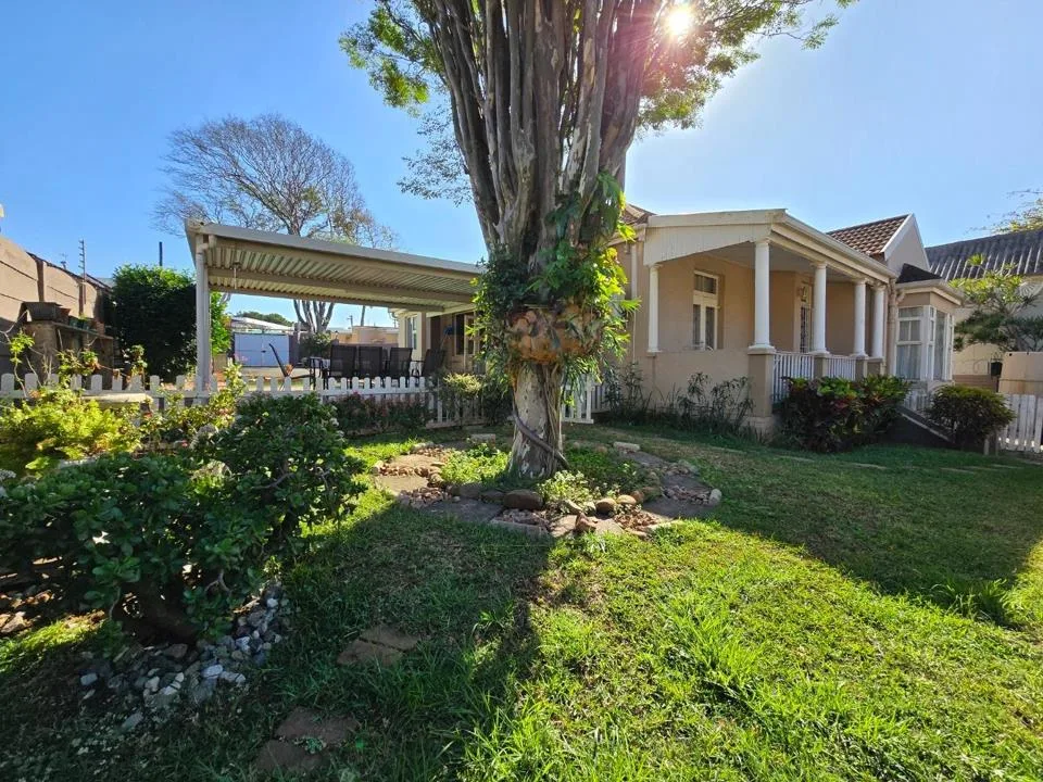 4 Bedroom House for sale in Morningside