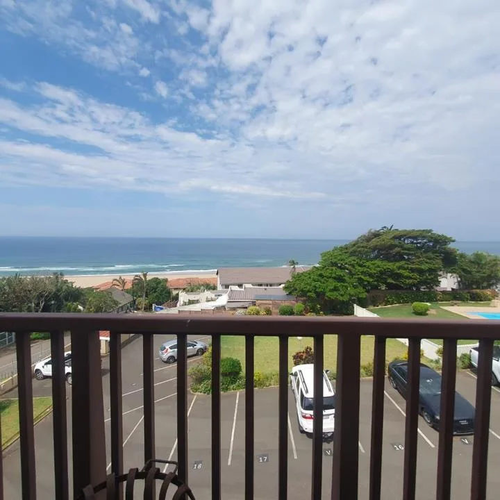 2 Bedroom Apartment / flat for sale in Illovo Beach